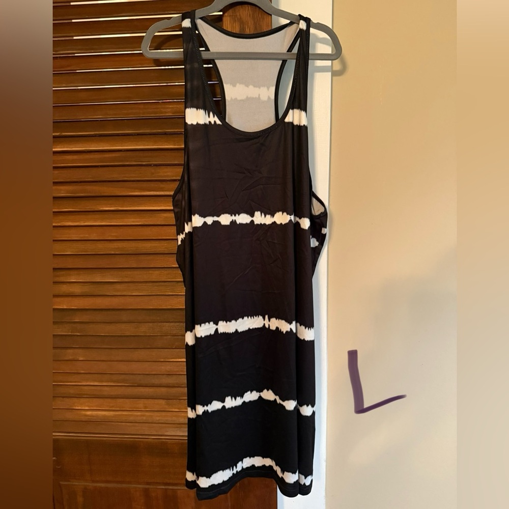 Cupshe Black and White Sheath Swim Coverup